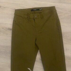 🏴 Vero Moda High waisted green skinny pants / jean  size small